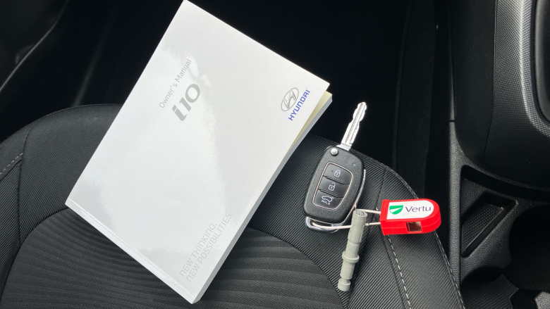 Hyundai i10 1.0 SE 5dr Petrol Hatchback